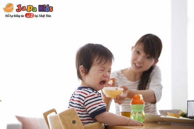nguyên nhân biếng ăn sinh lý ở trẻ