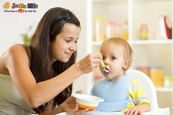 giải pháp cho trẻ biếng ăn