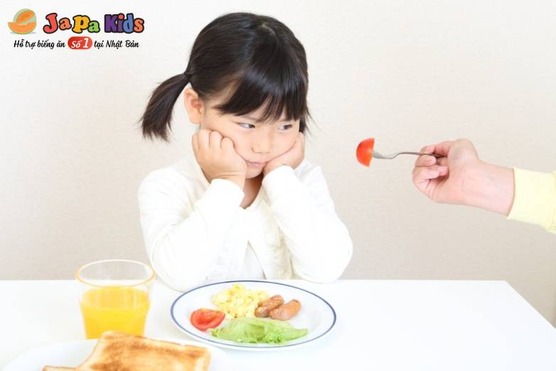 biếng ăn sinh lý ở trẻ